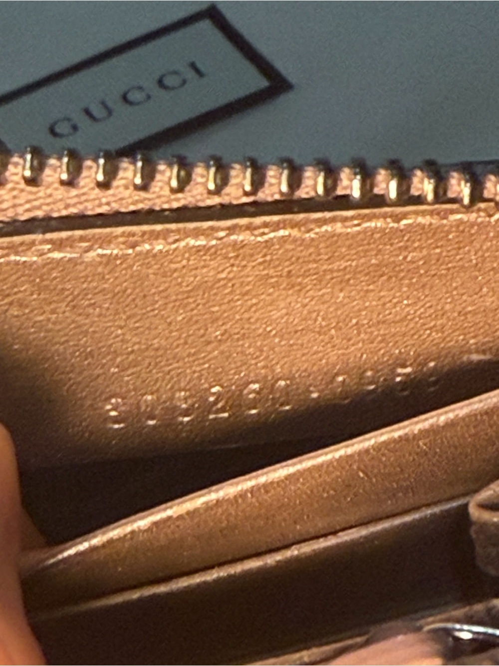 Gucci Metallic Peach GG Zip Around Wallet w/ COA - Picture 9 of 11